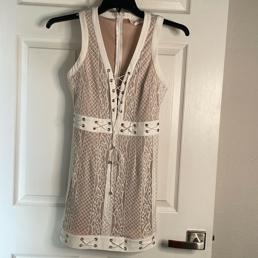 L'ATISTE Cream Lace-Up Midi Dress